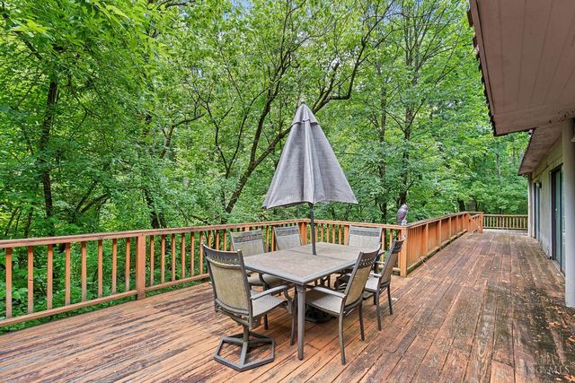 511 W Galbraith Road, Springfield Twp., OH 45215
