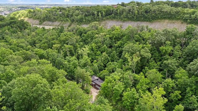 511 W Galbraith Road, Springfield Twp., OH 45215