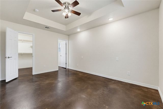 908 E Avenue B, Lampasas, TX 76550