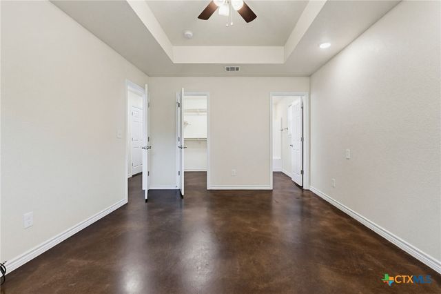 908 E Avenue B, Lampasas, TX 76550