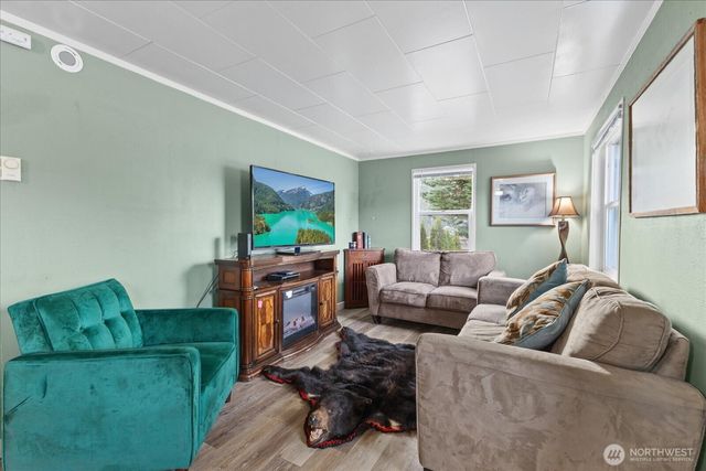 3610 Bennett Drive, Bellingham, WA 98225