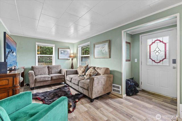 3610 Bennett Drive, Bellingham, WA 98225