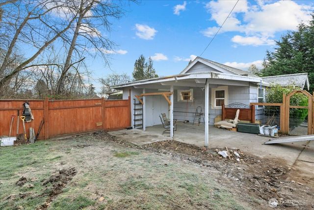 3610 Bennett Drive, Bellingham, WA 98225