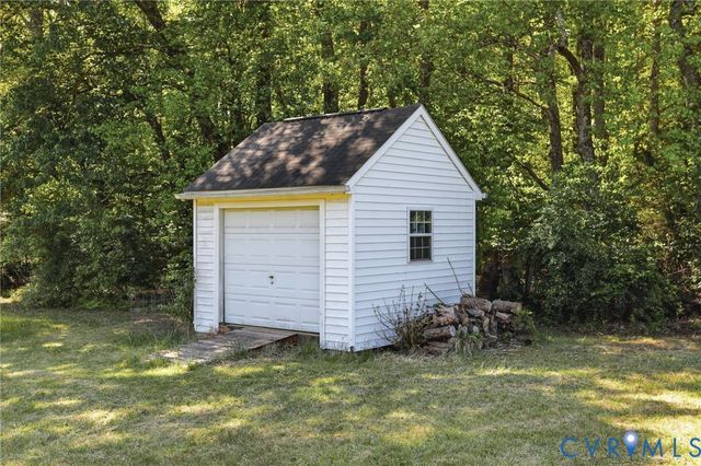 18323 Mabelton Rd, Montpelier, VA 23192