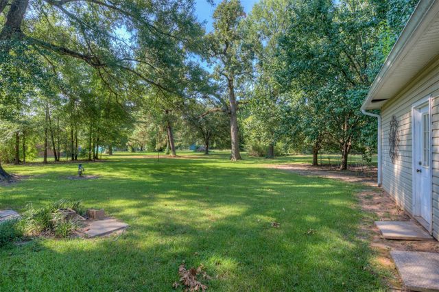 3725 Old Mooringsport Road, Shreveport, LA 71107