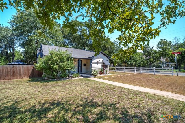 524 E 13th Avenue, Belton, TX 76513