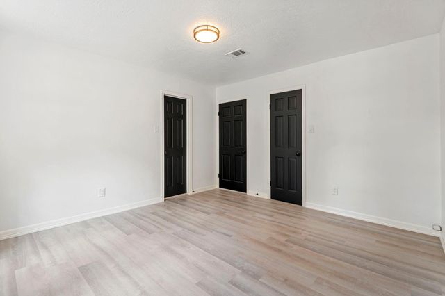 3506 Valley Haven Drive, Houston, TX 77339