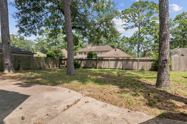 3506 Valley Haven Drive, Houston, TX 77339