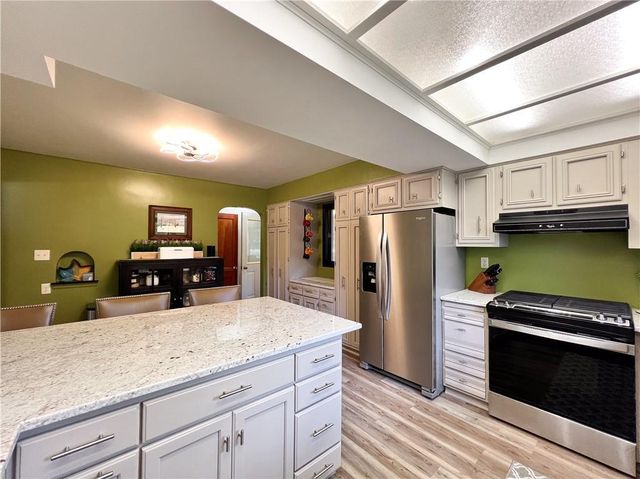 223 Noble Avenue, Rice Lake, WI 54868