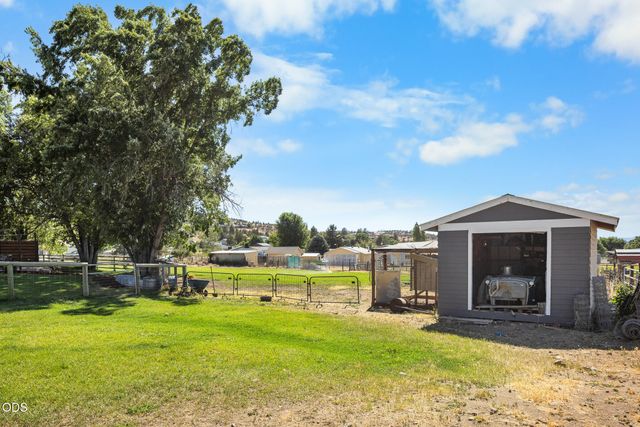 1135 NW Newell Avenue, Terrebonne, OR 97760