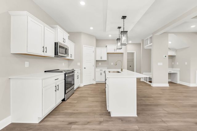 233 Lewis Grant Ln, Southside, TN 37171