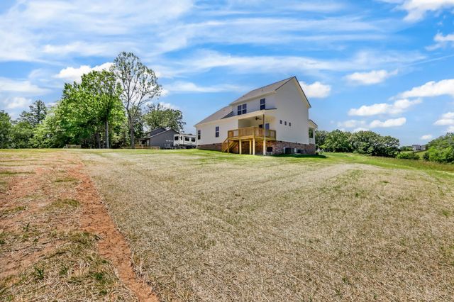 233 Lewis Grant Ln, Southside, TN 37171