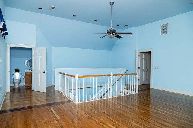 423 Spring Hill Dr, Smyrna, TN 37167