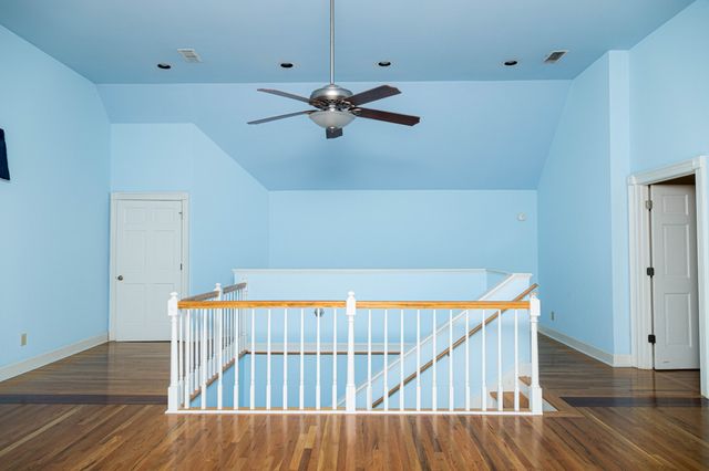 423 Spring Hill Dr, Smyrna, TN 37167