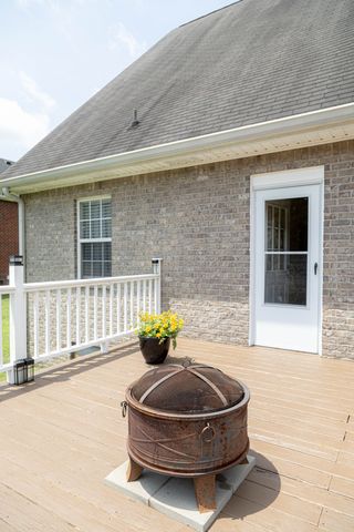 423 Spring Hill Dr, Smyrna, TN 37167