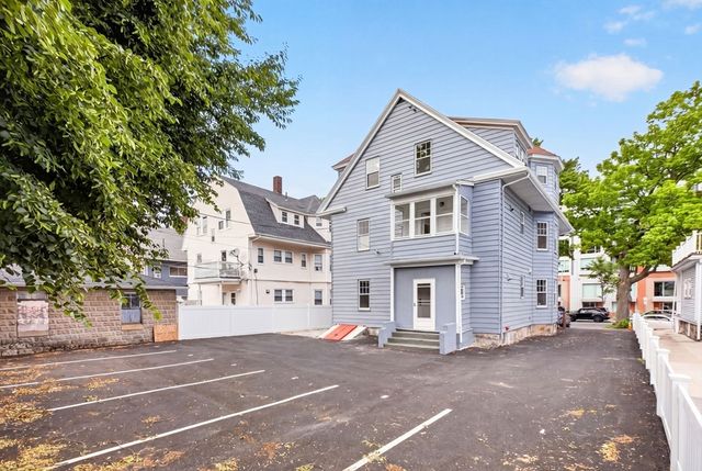 152 Washington St 1, Boston, MA 02135