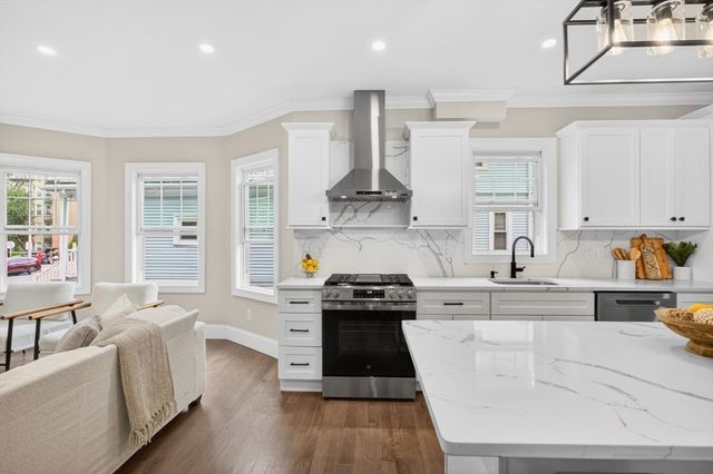 152 Washington St 1, Boston, MA 02135