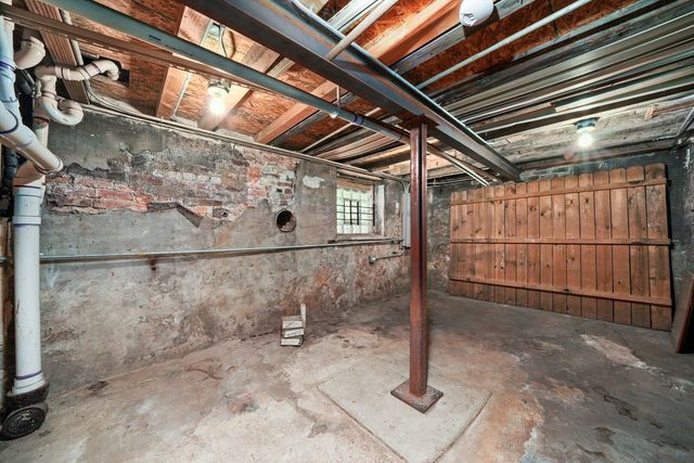 6540 S Vernon Avenue, Chicago, IL 60637