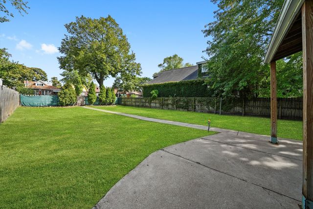 6540 S Vernon Avenue, Chicago, IL 60637