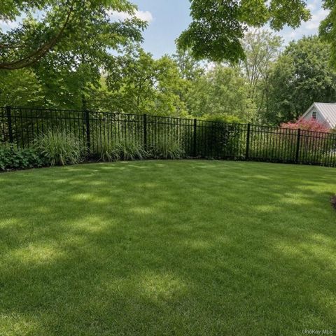 8 Still Court, Ossining, NY 10562