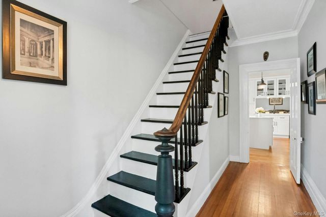 8 Still Court, Ossining, NY 10562