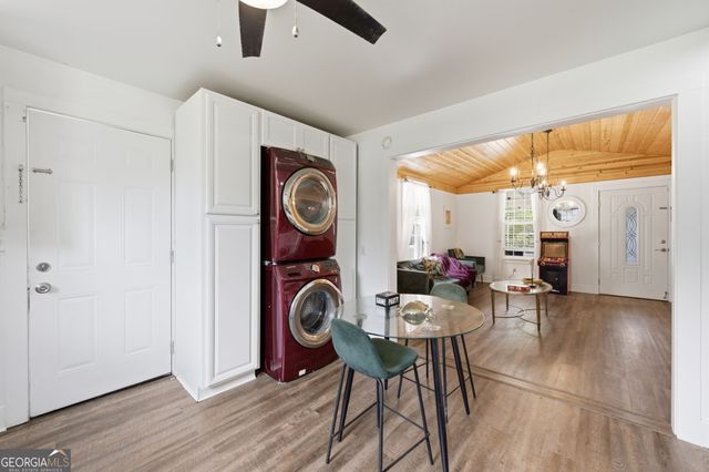 94 E Wood Street, Newnan, GA 30263