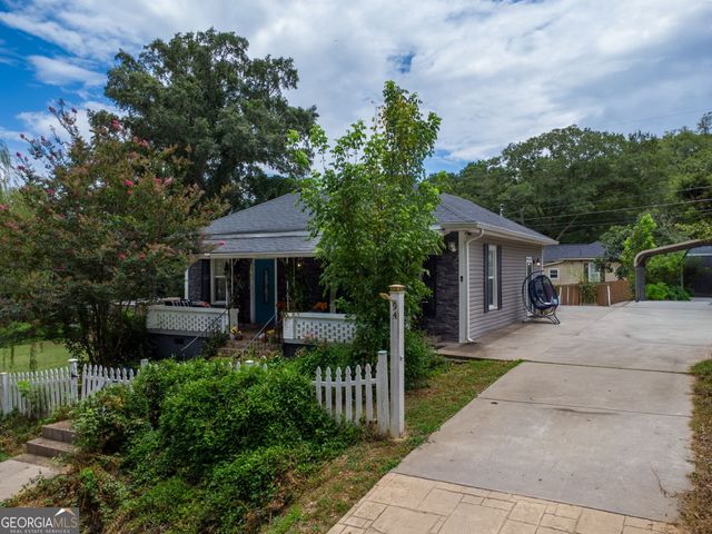 94 E Wood Street, Newnan, GA 30263