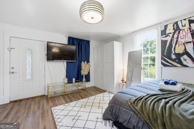 94 E Wood Street, Newnan, GA 30263