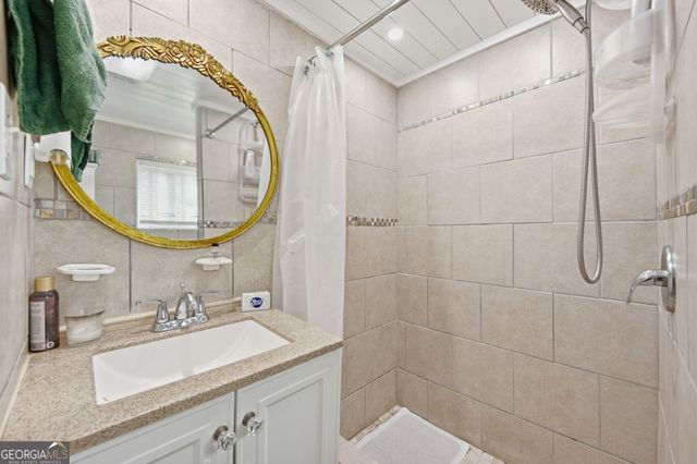94 E Wood Street, Newnan, GA 30263