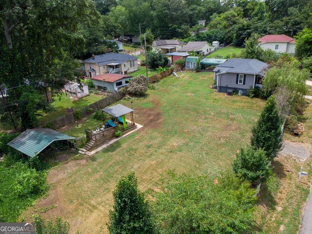 94 E Wood Street, Newnan, GA 30263