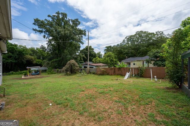 94 E Wood Street, Newnan, GA 30263