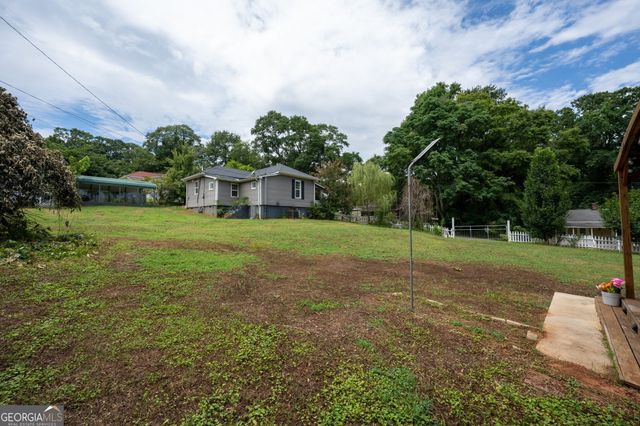 94 E Wood Street, Newnan, GA 30263