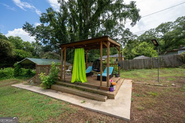 94 E Wood Street, Newnan, GA 30263