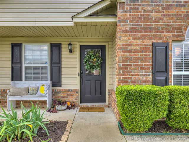 10904 E 123rd Street North, Collinsville, OK 74021