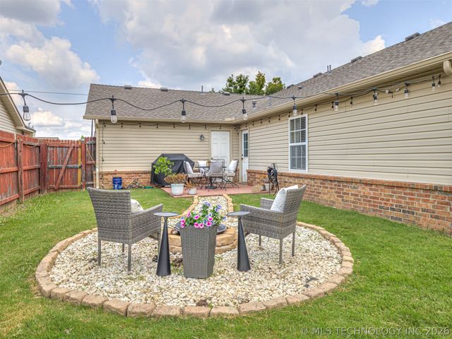 10904 E 123rd Street North, Collinsville, OK 74021