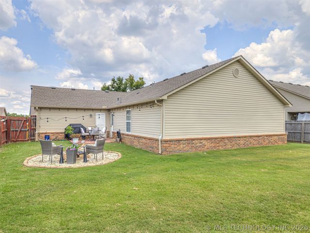 10904 E 123rd Street North, Collinsville, OK 74021