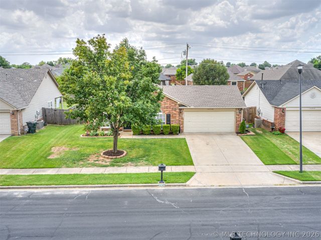 10904 E 123rd Street North, Collinsville, OK 74021