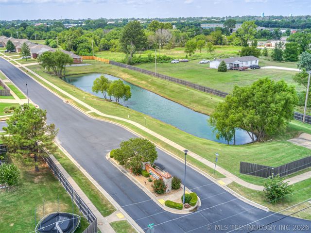 10904 E 123rd Street North, Collinsville, OK 74021