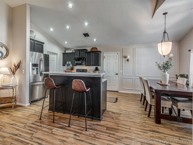 10904 E 123rd Street North, Collinsville, OK 74021