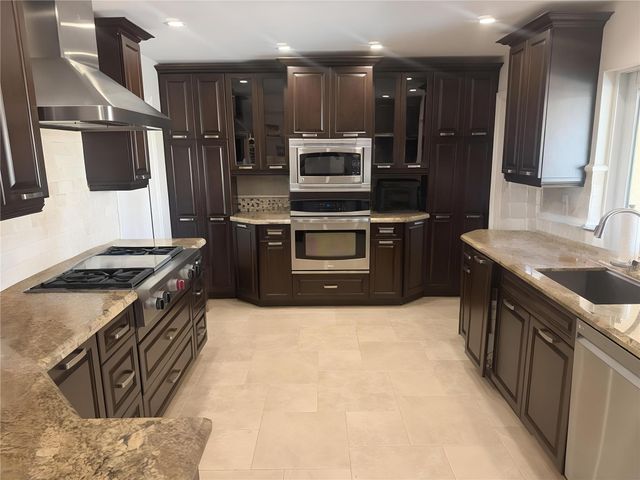 730 SE 3rd Terrace, Pompano Beach, FL 33060