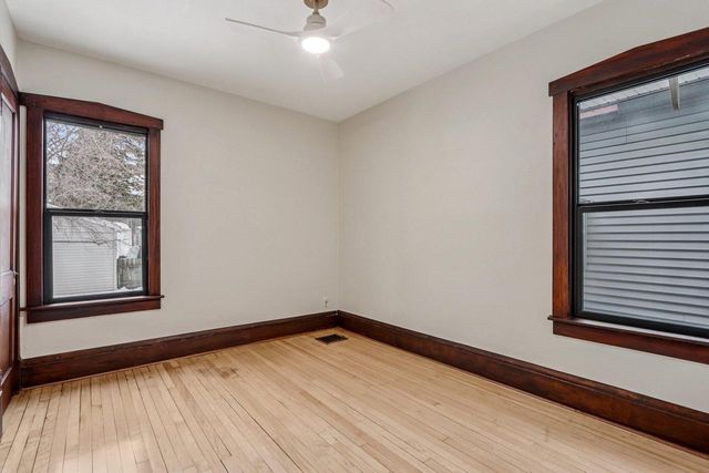 3421 N Fratney STREET, Milwaukee, WI 53212