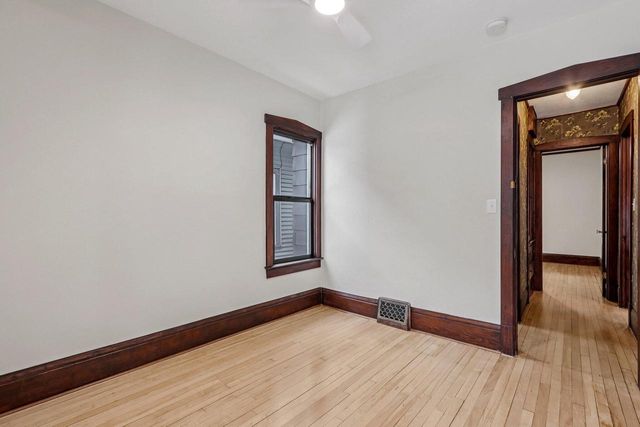 3421 N Fratney STREET, Milwaukee, WI 53212