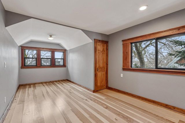 3421 N Fratney STREET, Milwaukee, WI 53212