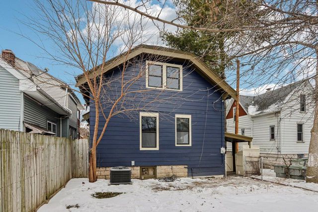 3421 N Fratney STREET, Milwaukee, WI 53212