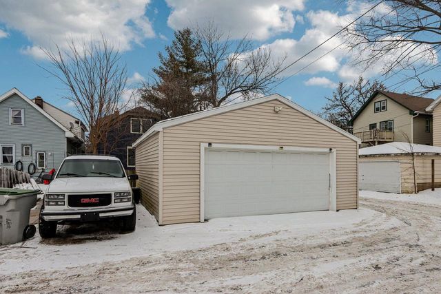 3421 N Fratney STREET, Milwaukee, WI 53212