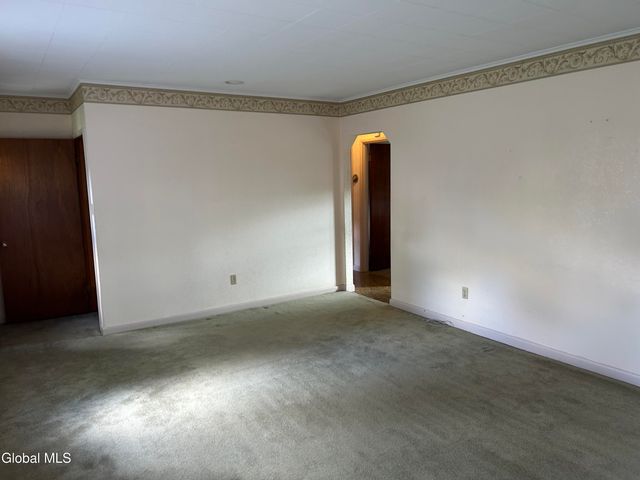 57 7th Avenue, Hudson Falls, NY 12839