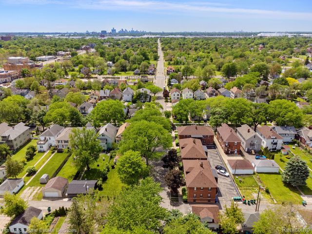 1300 Maryland, Grosse Pointe Park, MI 48230
