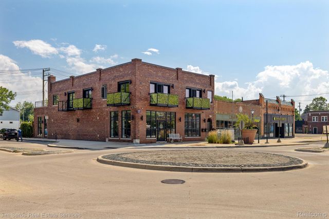 1300 Maryland, Grosse Pointe Park, MI 48230