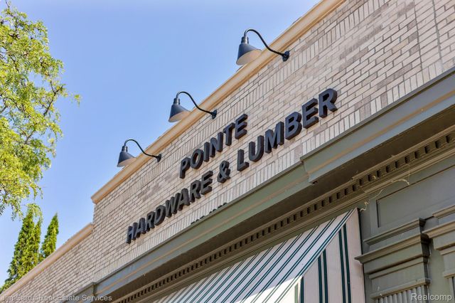 1300 Maryland, Grosse Pointe Park, MI 48230