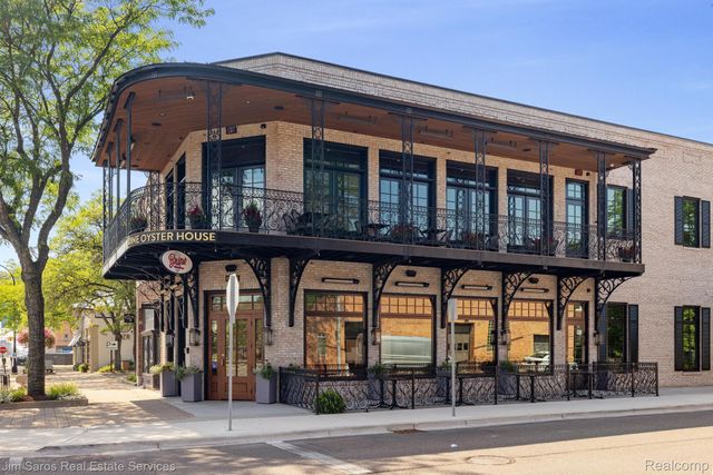 1300 Maryland, Grosse Pointe Park, MI 48230